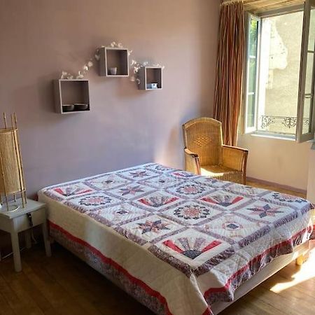 Grand Appartement Tres Clair Pres Centre Ville Argentat Luaran gambar